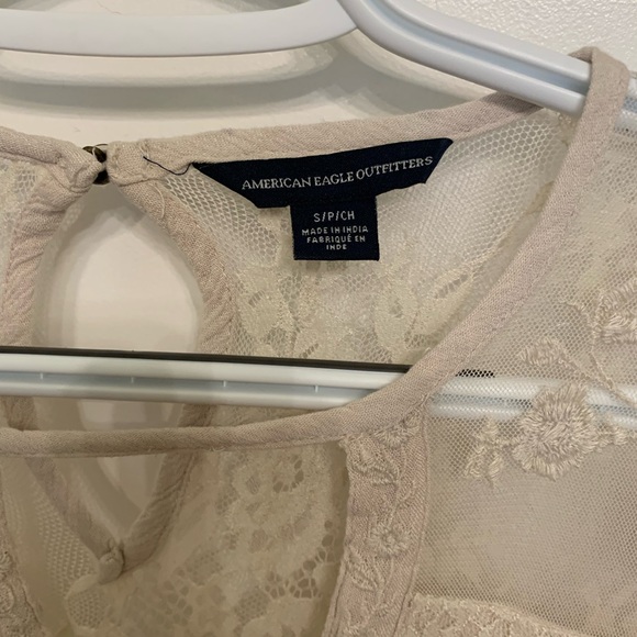 American Eagle Lace top - Picture 2 of 3